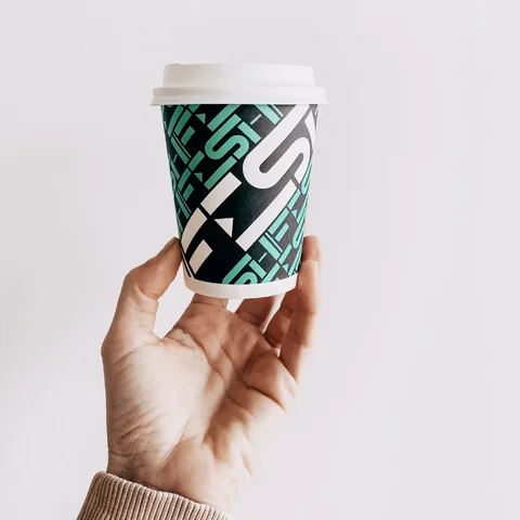 Fesh Lofts | reference - kelímky s potiskem | takeawaycup.cz