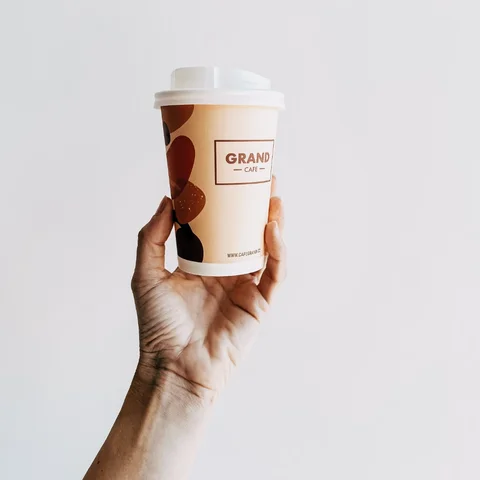 Grand cafe | reference - kelímky s potiskem | takeawaycup.cz