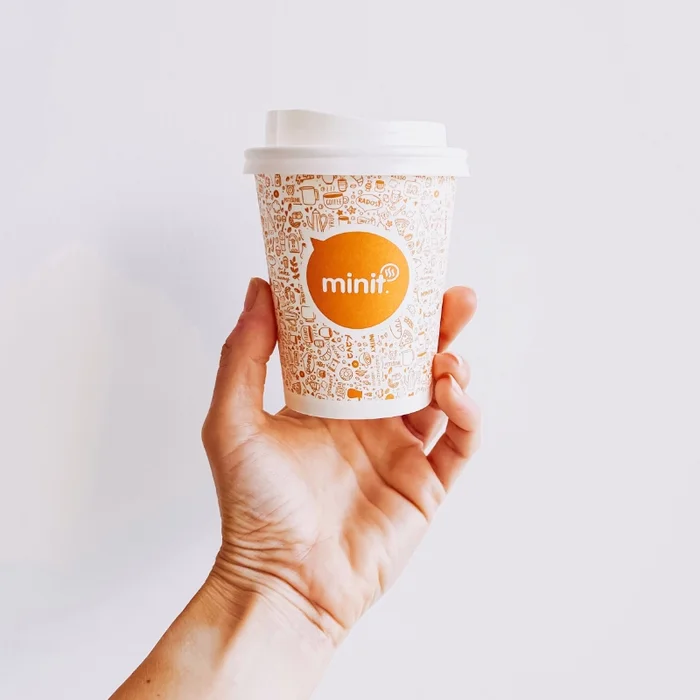LYRA chocolate - logo | referencie | takeawaycup.com