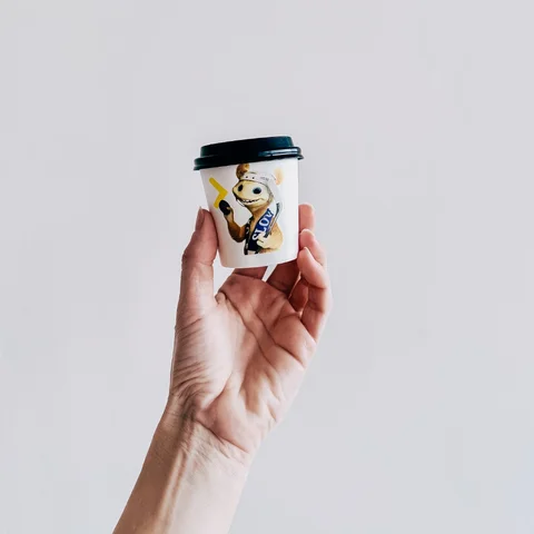 Raiffeisen banka | reference - kelímky s potiskem | takeawaycup.cz